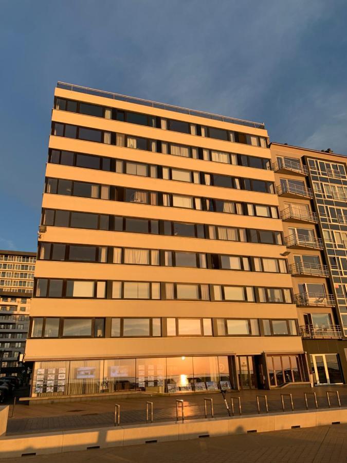 Appartement Wonderful Architect Designed Flat With Sea View Oostende